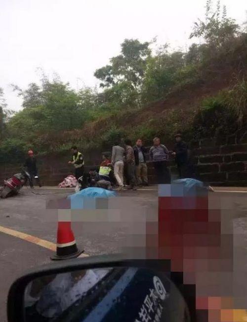 重庆父子发生车祸死亡家属全城寻找目击证人