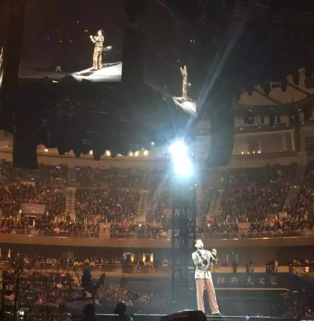 致敬&ldquo;经典&rdquo;！3个小时的张学友武汉演唱会，看这条就够了！