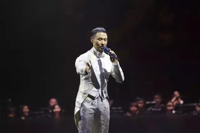 致敬&ldquo;经典&rdquo;！3个小时的张学友武汉演唱会，看这条就够了！