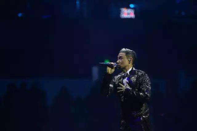 致敬&ldquo;经典&rdquo;！3个小时的张学友武汉演唱会，看这条就够了！