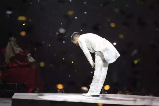 致敬&ldquo;经典&rdquo;！3个小时的张学友武汉演唱会，看这条就够了！