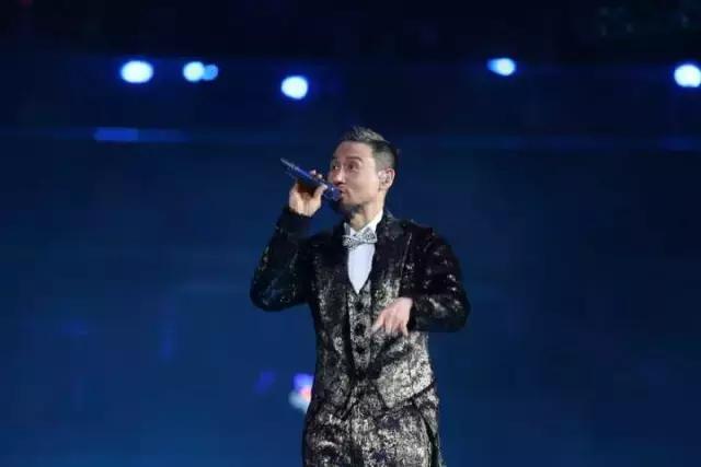 致敬&ldquo;经典&rdquo;！3个小时的张学友武汉演唱会，看这条就够了！