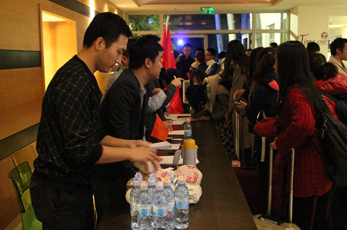 1480299522704040672.jpg 00a5f5f.jpg