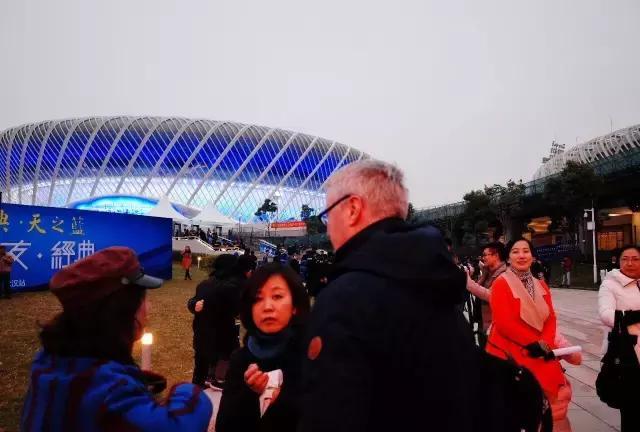 致敬&ldquo;经典&rdquo;！3个小时的张学友武汉演唱会，看这条就够了！