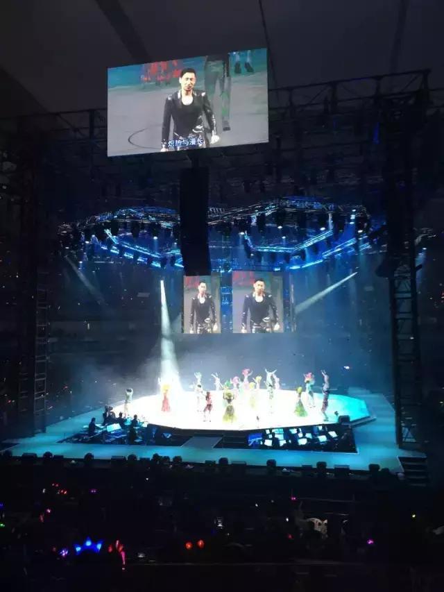 致敬&ldquo;经典&rdquo;！3个小时的张学友武汉演唱会，看这条就够了！