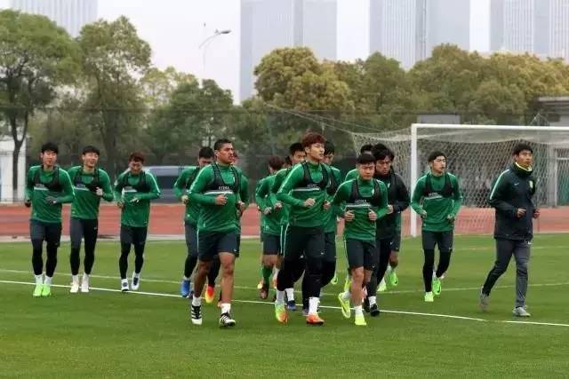 国足克韩利器!为何武汉伢总能打破韩国队大门?