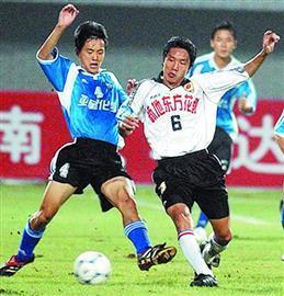 原武汉红桃K队退役球员当特警 12年4次立三等