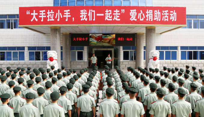 荆门 | 大手拉小手 我们一起走!