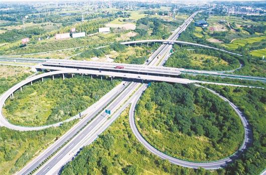 打造安全畅通新高速公路武荆高速助力湖北中部崛起