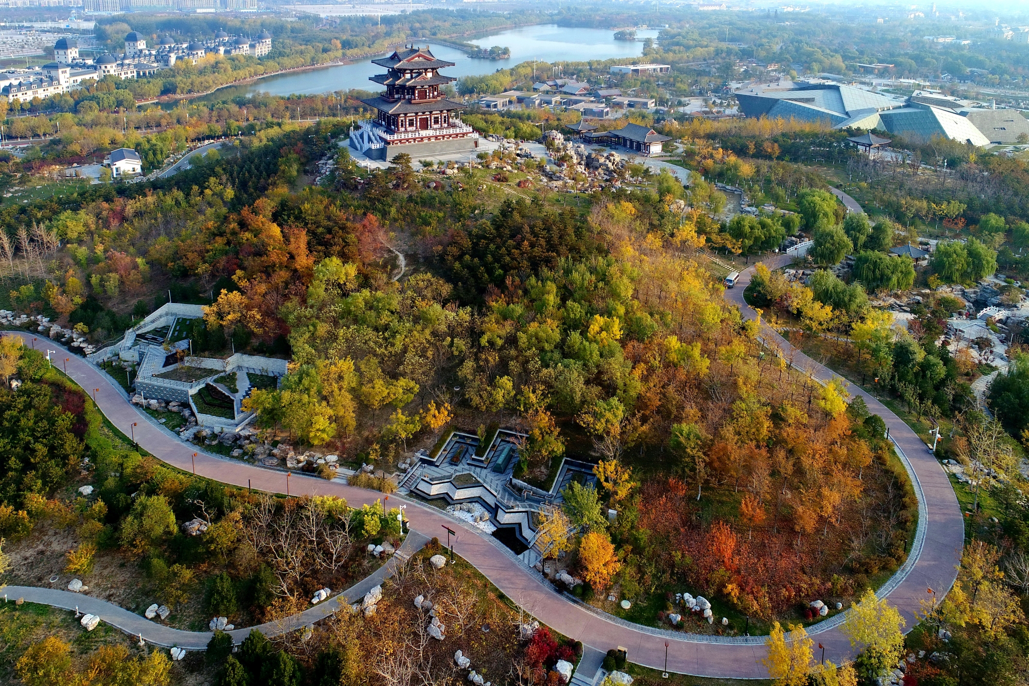 南湖市人口_蒙自市南湖公园图片