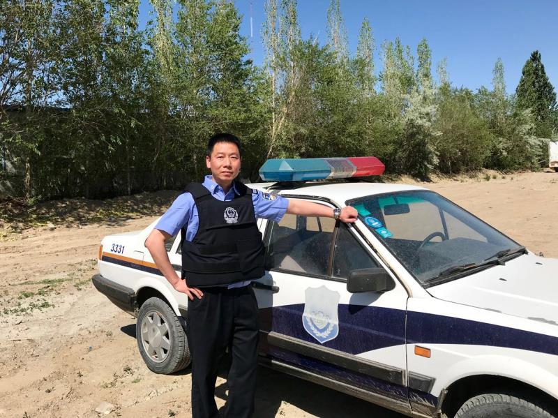 加油!高考:援疆父母千里之外为考生女儿送寄语