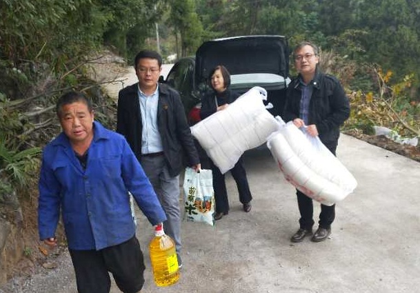 省农业厅赴宣恩开展我为精准扶贫办实事活动