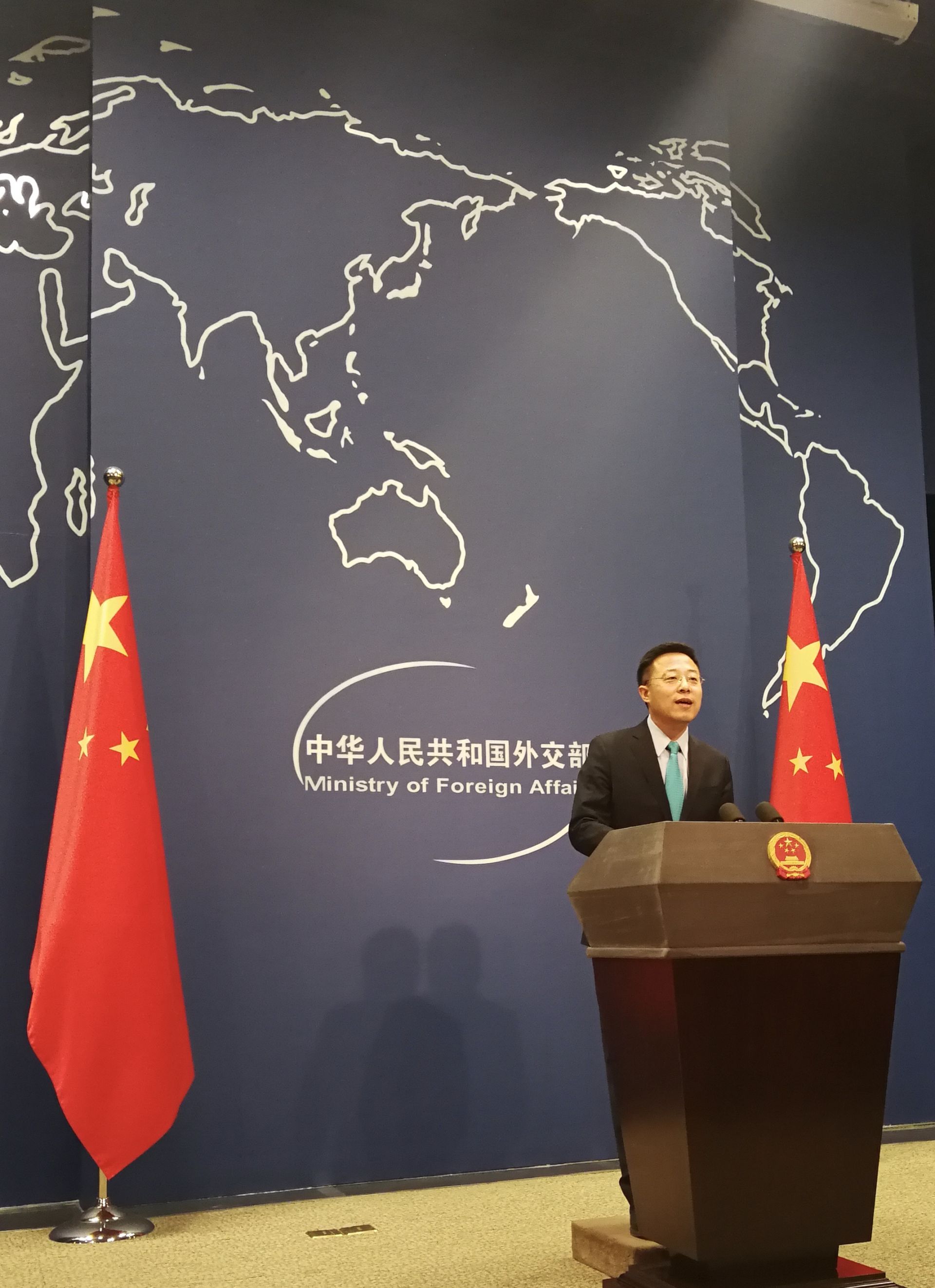 外交部发言人赵立坚中法友谊将在共同抗击疫情战斗中得到深化和升华