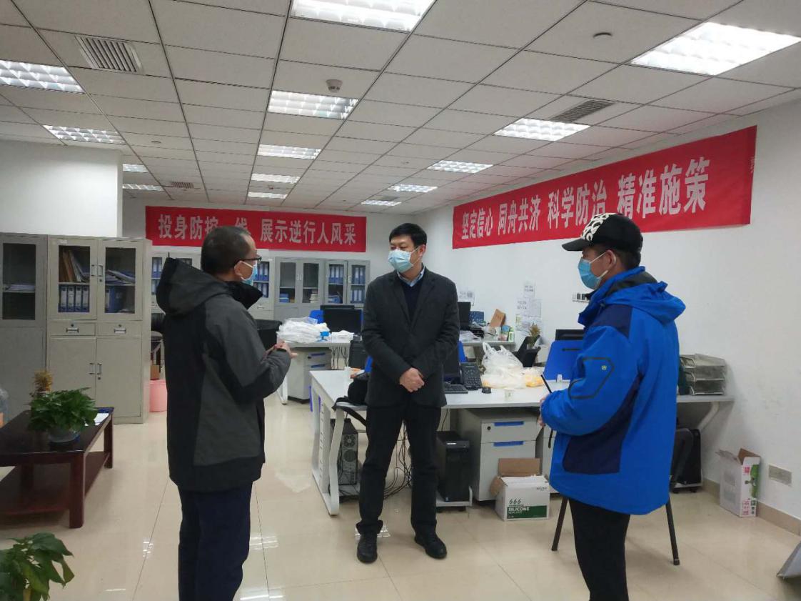 武汉江汉区区长李湛指导泛海康复驿站工作