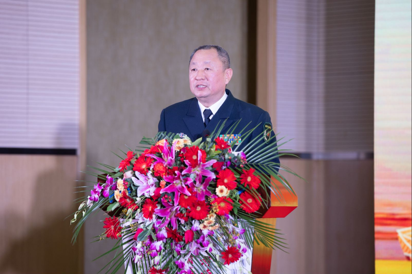 启动仪式上,纪洪涛副司令员进行了征兵动员讲话.