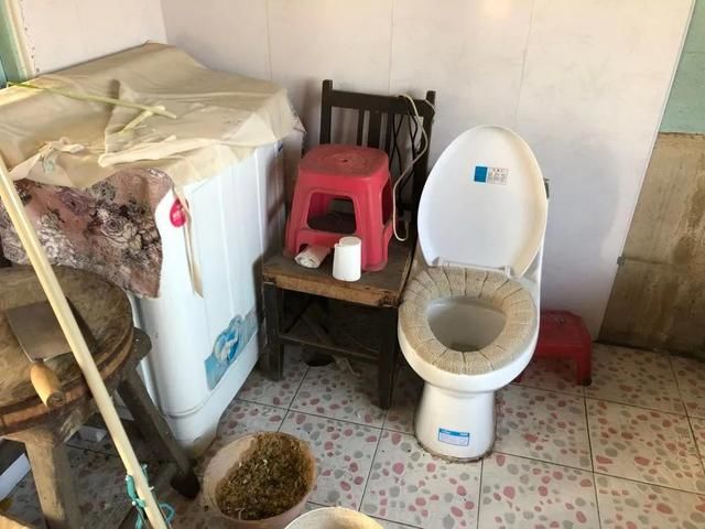农村厕所革命怎么成了伤心工程