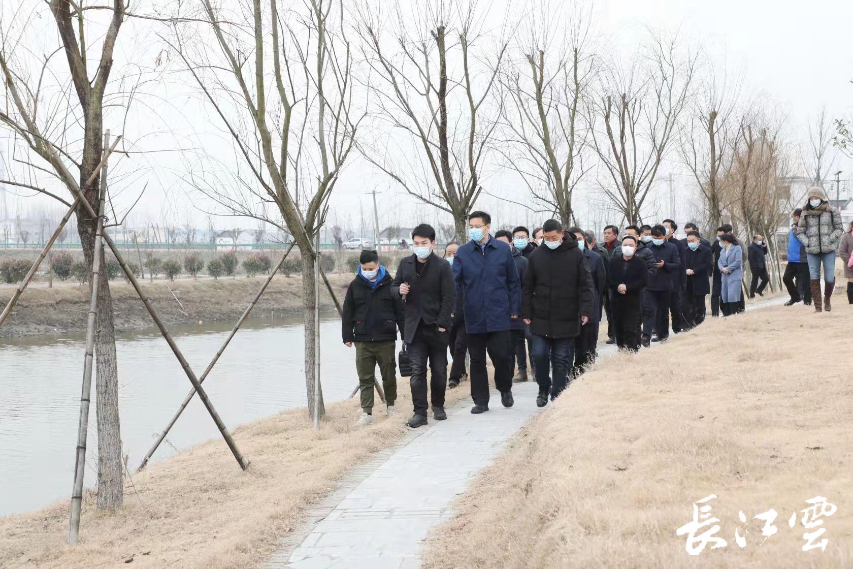 近日,随州市委副书记,市长克克带领党政代表团来仙桃,考察美丽乡村