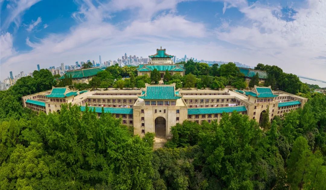 武汉大学是国家教育部直属重点综合性大学,是国家"