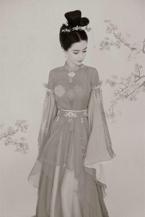 angelababy写真古风,angelababy头像可爱 angelababy穿古风红衣头戴金簪嫣然一笑温婉动人