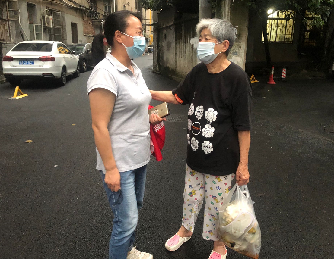 姚家岭社区程红艳:在网格中为民奔劳,绽放青春_长江云 湖北网络广播