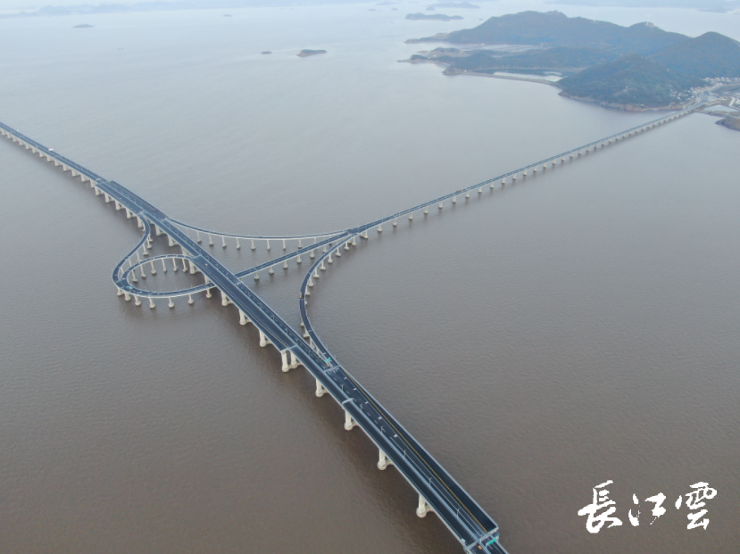 在汉央企工程舟岱大桥建成通车岱山结束海上悬岛时代