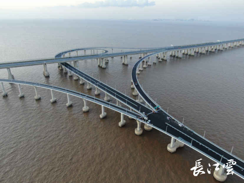 在汉央企工程舟岱大桥建成通车岱山结束海上悬岛时代