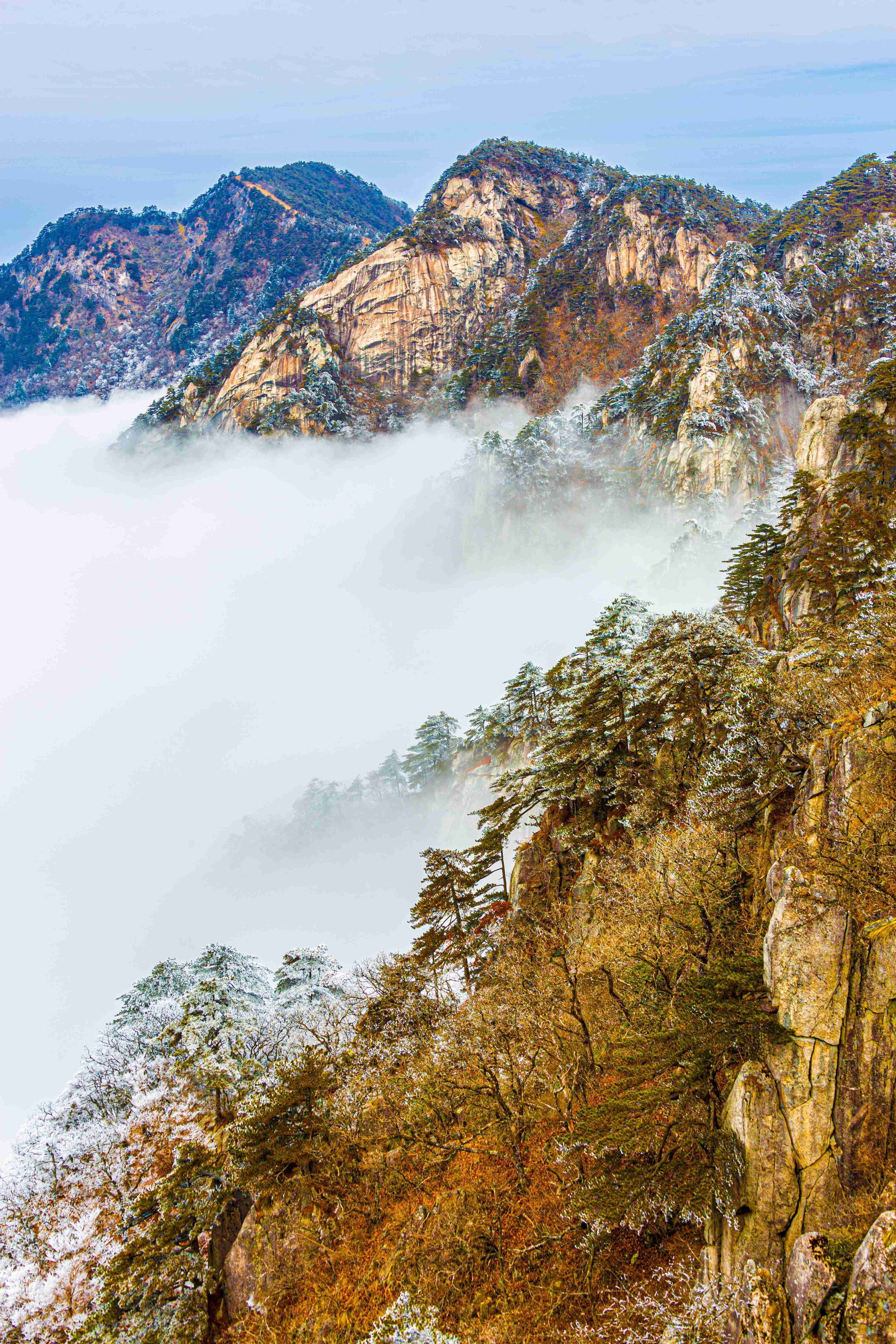 远眺天堂寨天堂积雪曾为罗田古代八景之一,如处深闺,虽独具魅力却少有