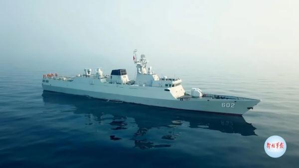 烎我国自行设计制造的新型导弹护卫舰海上首秀