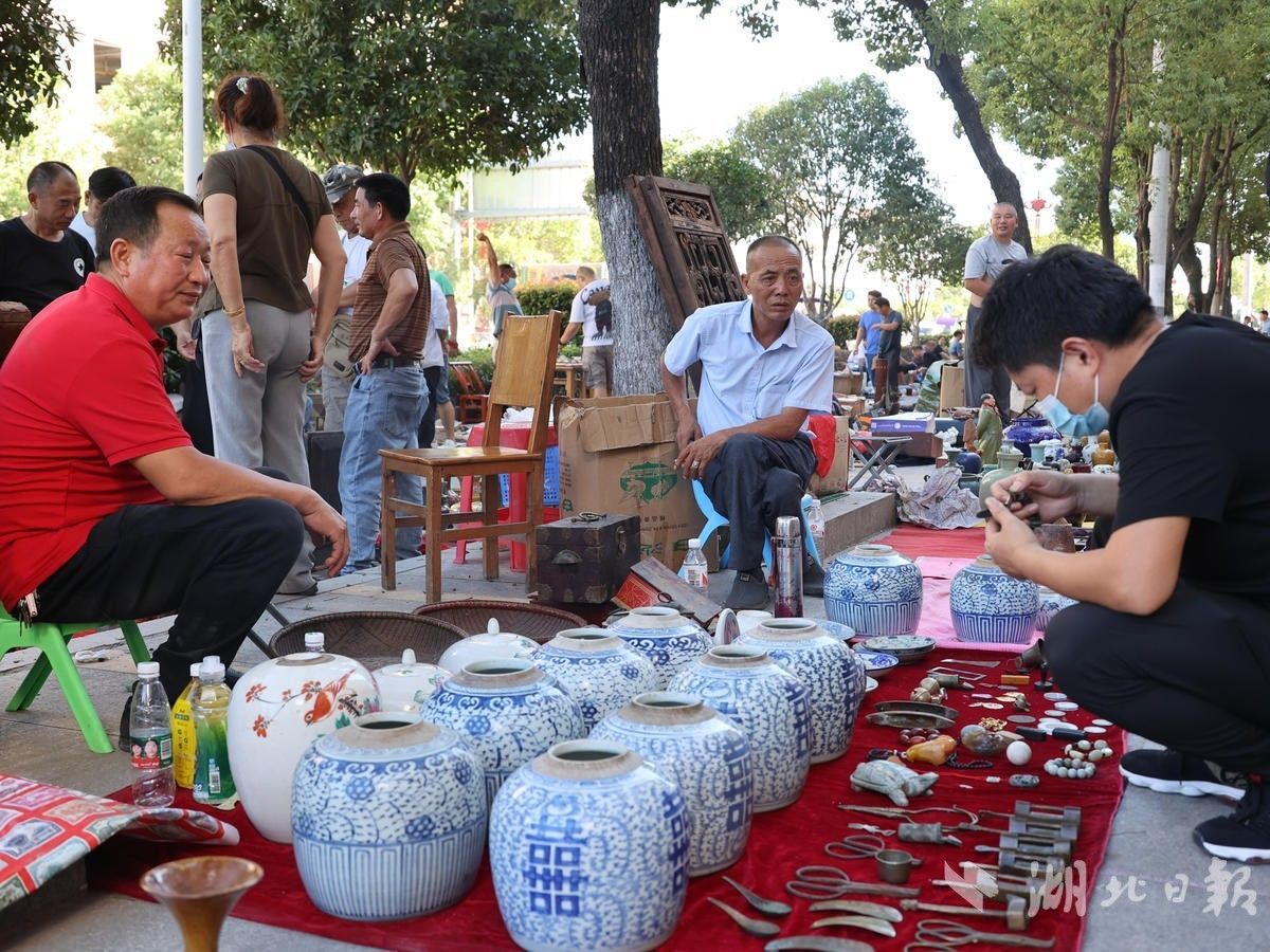 钱币收藏：历史的见证与时代的印记