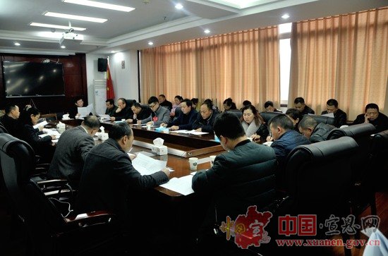 【两会进行时】县十八届人大一次会议代表进行分组讨论（一）