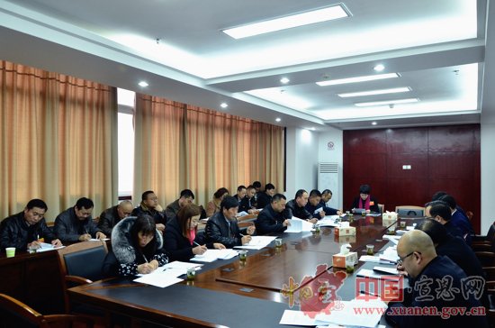 【两会进行时】县十八届人大一次会议代表进行分组讨论（一）
