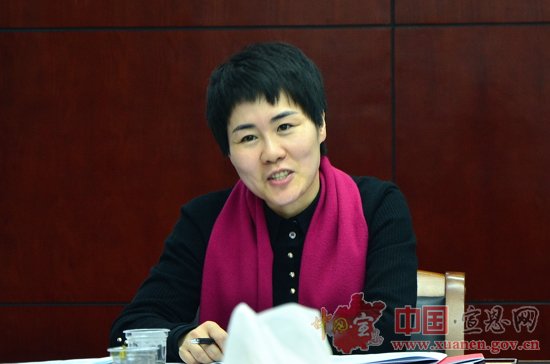 【两会进行时】县十八届人大一次会议代表进行分组讨论（一）
