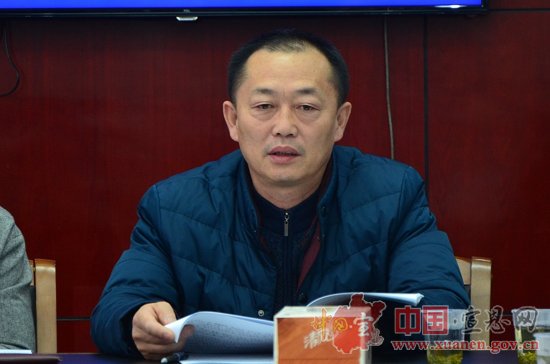 【两会进行时】县十八届人大一次会议代表进行分组讨论（一）