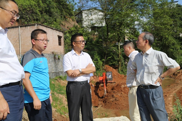 恩施市后山湾高井河河道治理现场