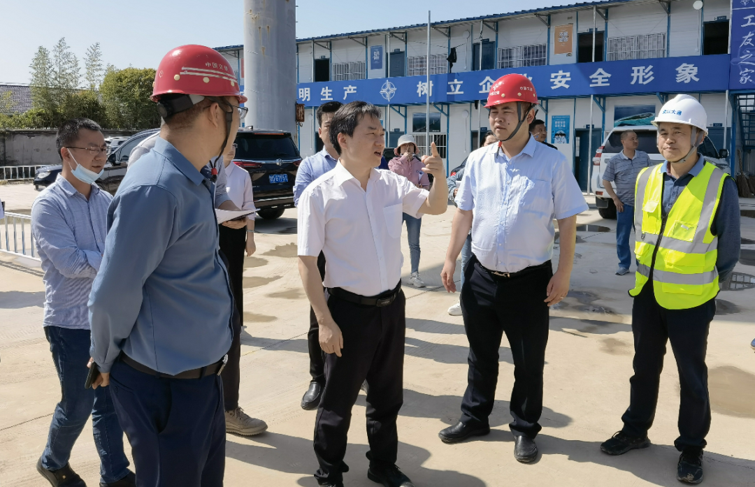 李平带队现场调度荆州高新区重点项目建设推动项目全面提速提质提效