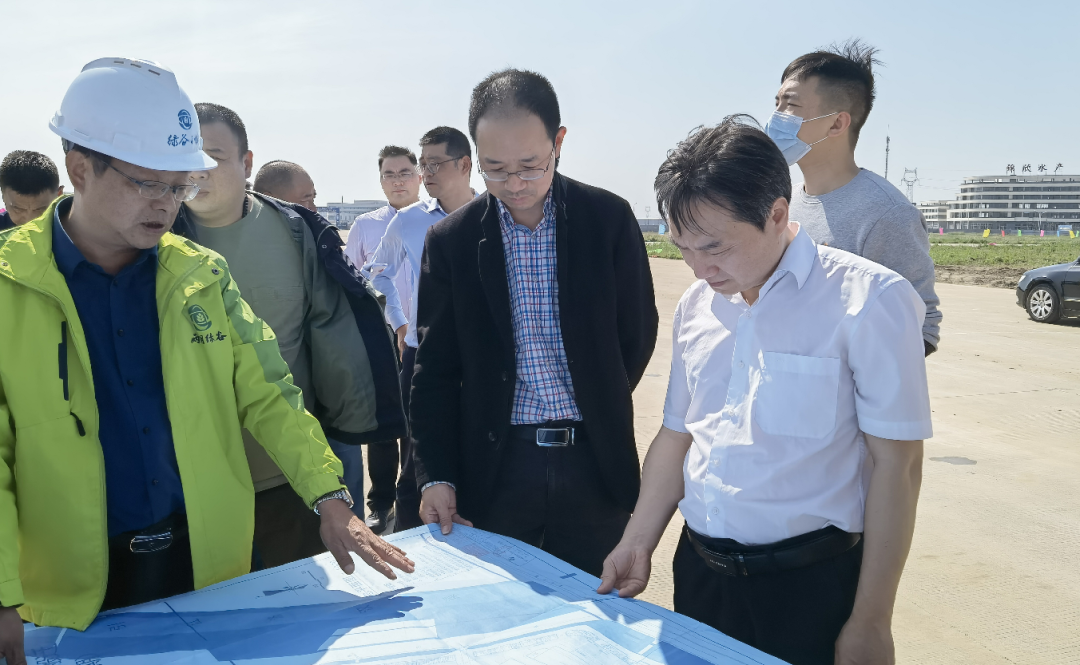 李平带队现场调度荆州高新区重点项目建设推动项目全面提速提质提效