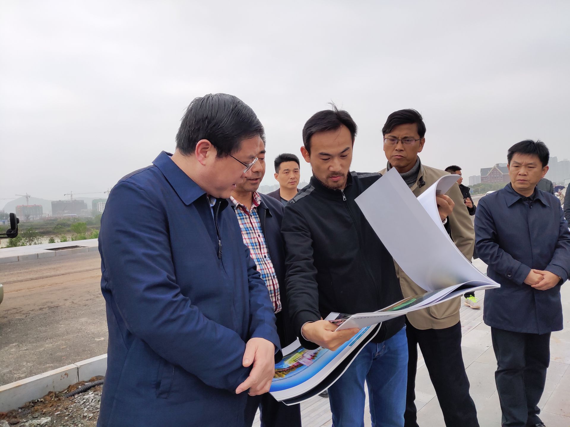 目前,熊家洲片区沿湖路,兴高路(海雅路,熊家洲大道,金湖大道改造