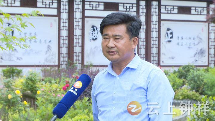 大同村党支部书记张成金介绍说,今后将围绕大柴湖经济开发区发展战略