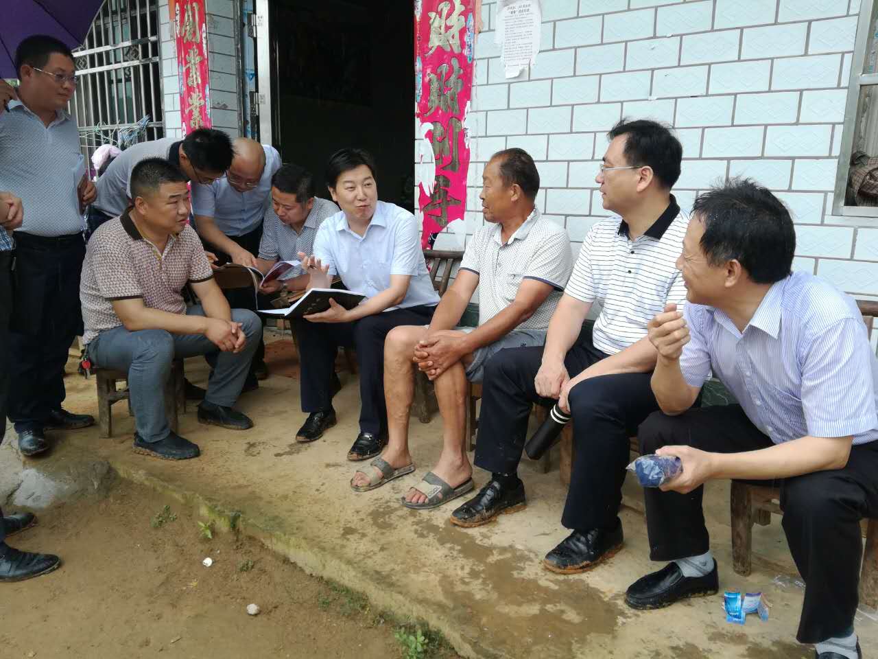 李修武到驻点村排市洛元村调研精准扶贫