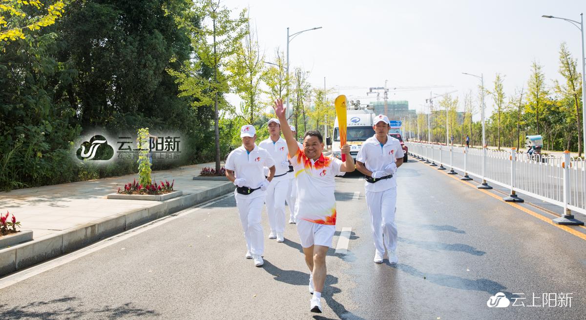 省运圣火耀阳新中秋佳节富川大地燃起来高清组图