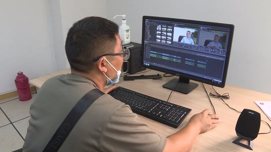 防汛抗灾先锋谱廖启华在防汛抗灾一线抒写担当
