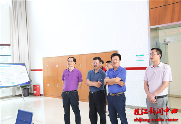 兴发集团董事长李国璋来我市考察