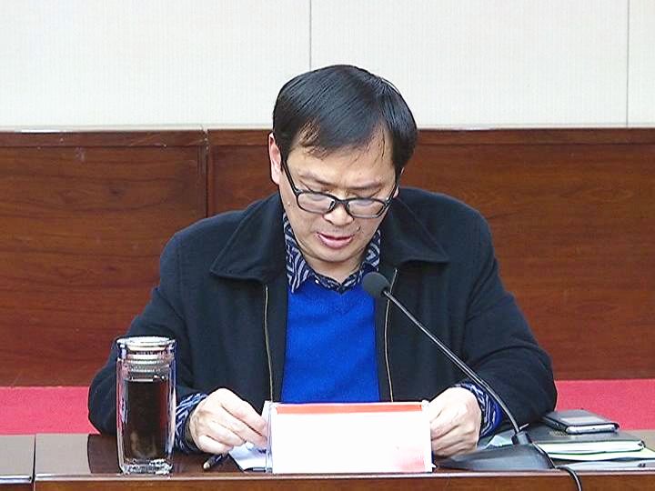 副县长胡杰主持会议.汪才伦,胡文中,张立新,鲁登福参加会议.