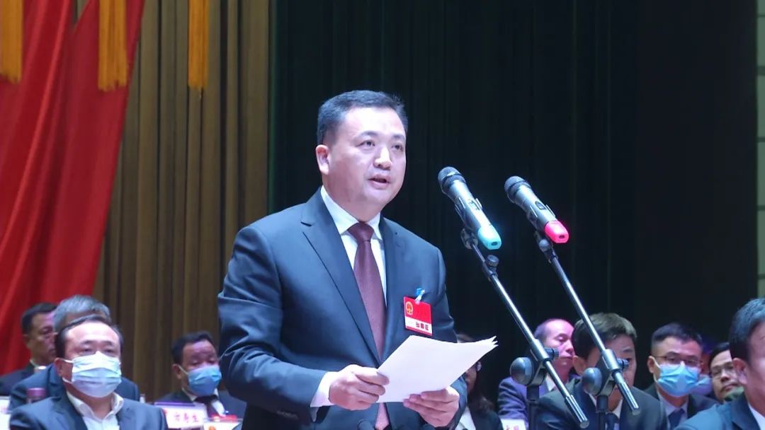 李学文,市政府市长戴少平,副市长肖艳霞,鞠鹏程,涂磊,熊淑红,袁冲