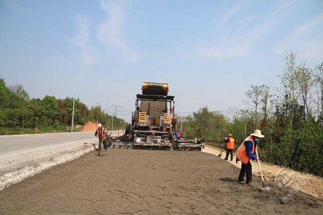 中铁榜首勘测设计院获得风沙区域桩板结构过沙式路基专利防止积沙易于保护