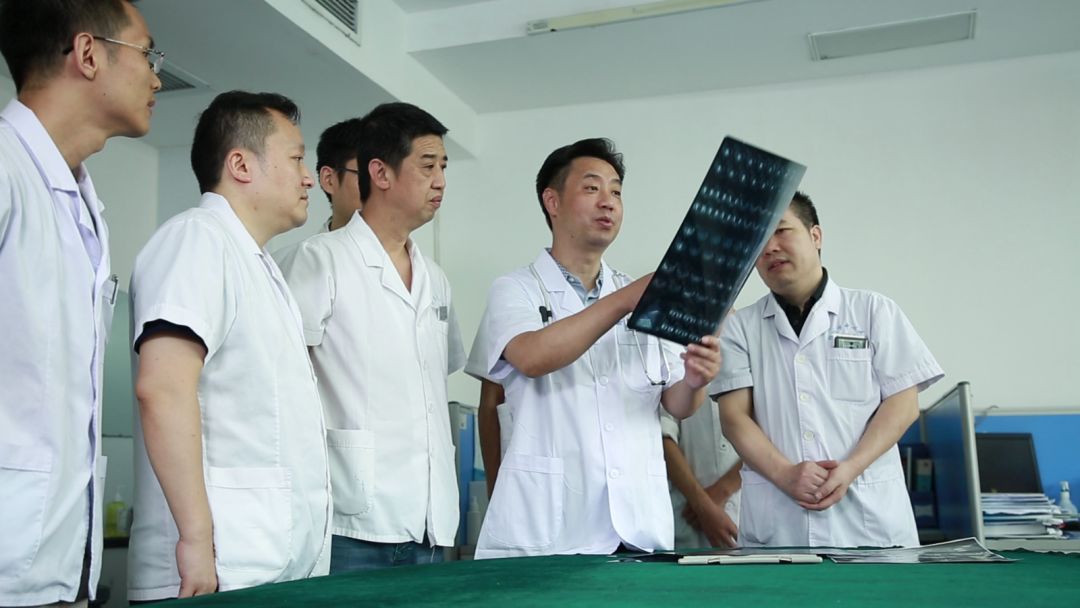 随州市中心医院许景东荣获2019年湖北医德楷模称号