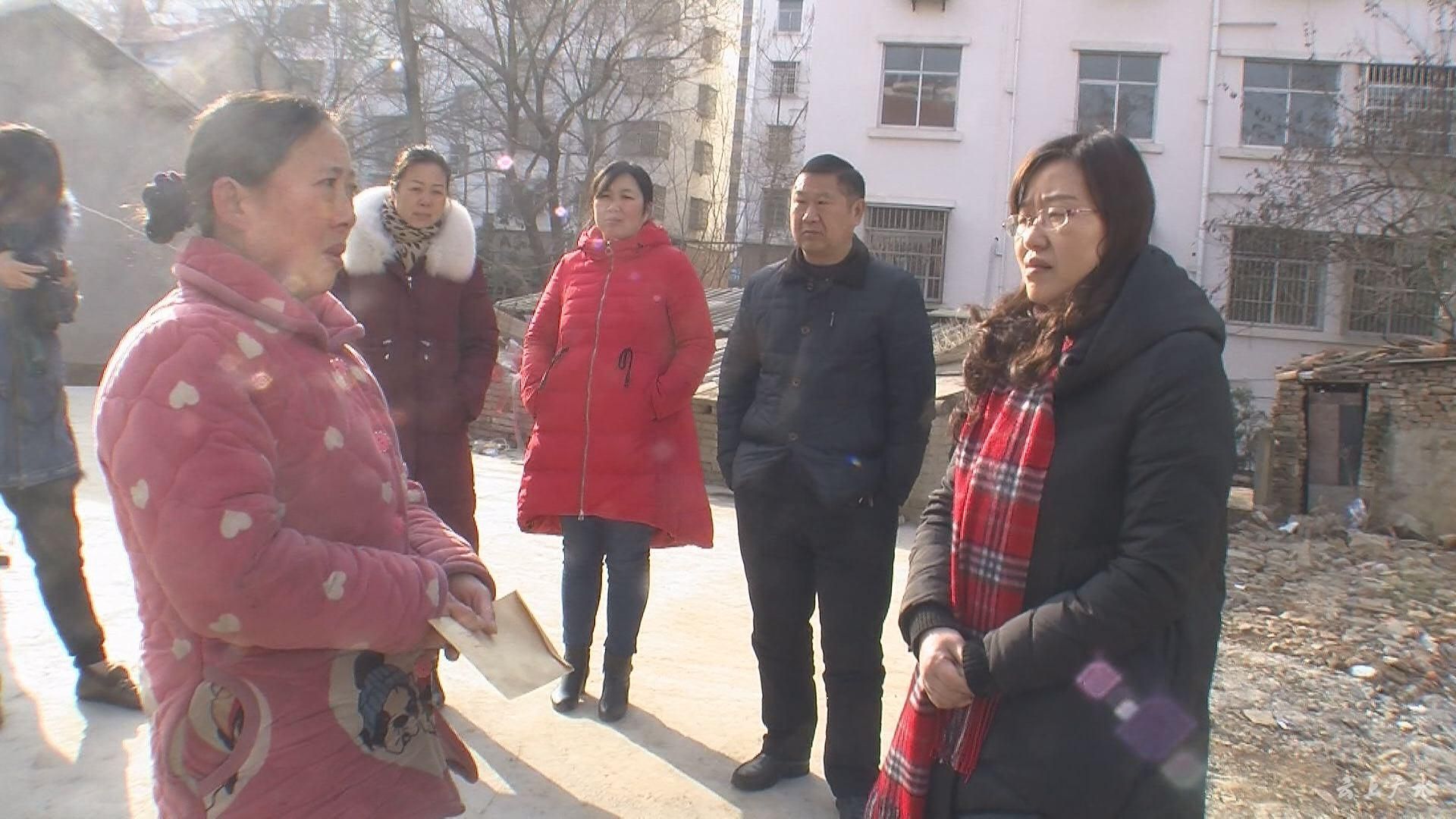 王桂兰走访慰问计生困难家庭