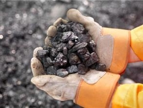 国内钢价继续大跌 铁矿石价格快速下行