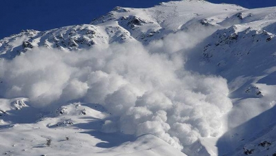 法国东南部发生雪崩造成4人死亡