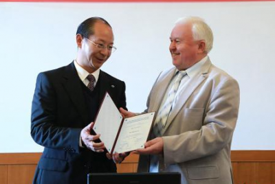 武科大吴开明教授当选俄罗斯工程院外籍院士